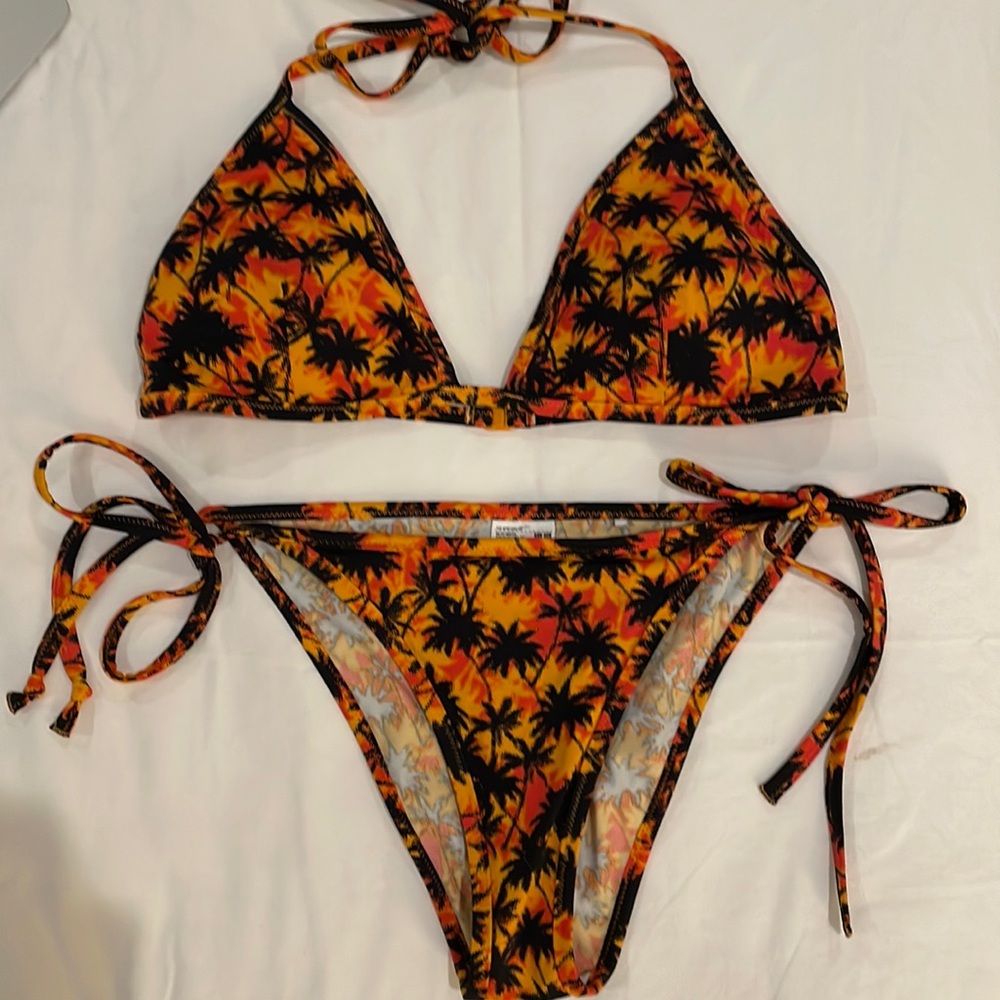 Uniqlo string bikini NWOT - bottoms S and top is L